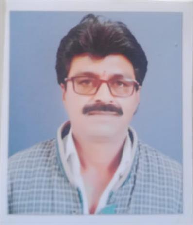 कर्मचारी यांचे छायाचित्र